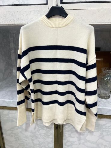 женская рубашка со свитером: Женский свитер