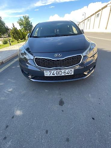 mercedes benz 208 d: Kia Forte: 2 l | 2015 il Sedan — 1