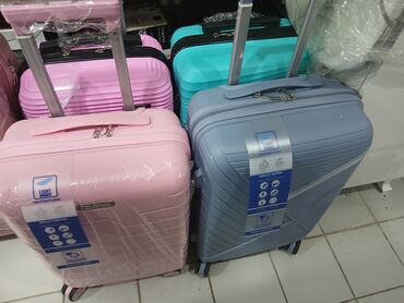 Маски, очки: Dörd təkərli səyahət çantası, möhkəm materialdan hazırlanmışdır və
