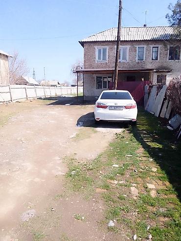 Продажа полдома: 7 комнат Продается двухэтажный кирпичного дома с участком. Основные — 3