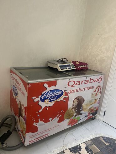 mağaza vitrinleri: Dondurucu deşiyi yoxdur köhne deyil az işdenib işdey vezyetdedir at lalafo.az mağaza vitrinleri: Dondurucu deşiyi yoxdur köhne deyil az işdenib işdey vezyetdedir