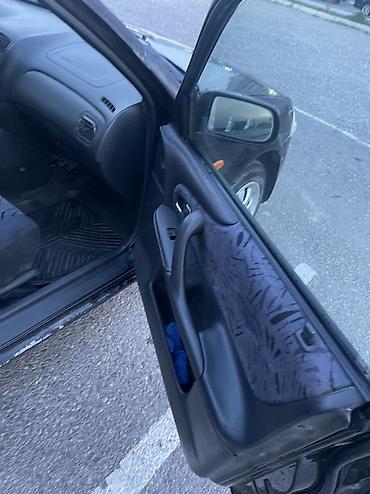 Mazda: Mazda 323: 2000 г., 1.6 л, Ручные — 8