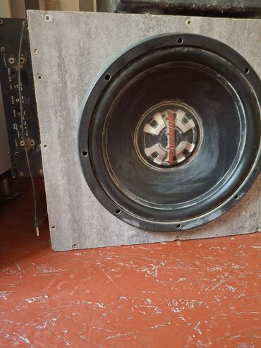 встраиваемая бытовая техника для кухни: Сабвуфер + усилитель для авто - Сабвуфер в закрытом корпусе (МДФ)