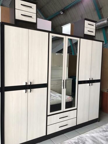 Кровати: Шкаф шестистворчетый, хорошого качества Любая мебель на заказ, все по