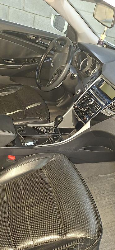 byd e9 1: Hyundai Sonata: 2010 г., 2 л, Автомат, Бензин, Седан — 4