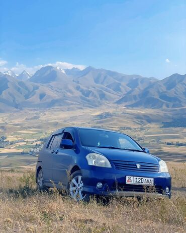 Транспорт: Toyota Raum: 2004 г., 1.5 л, Автомат, Бензин, Минивэн