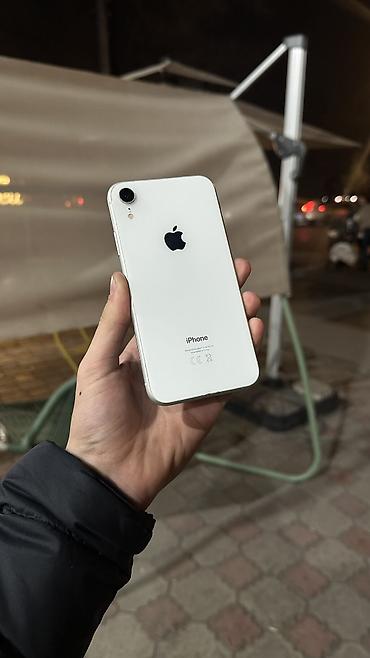 Apple iPhone: IPhone Xr, Б/у, 64 ГБ, Белый, 78 % — 1