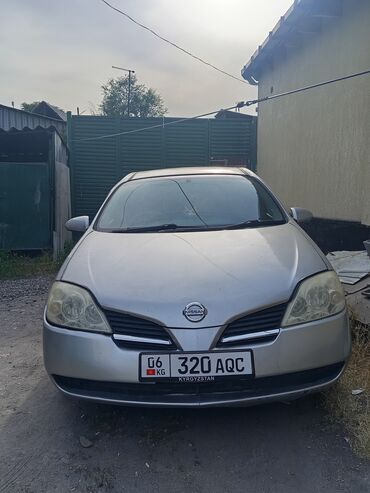 Nissan: Nissan Primera в кузове универсал серебристого цвета. Автомобиль имеет