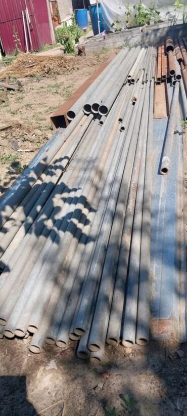 metak borularin qiymeti: Rusun stenksaı 4mm diyametri 40 açinkovu boruları 6 metrlik 228 metre