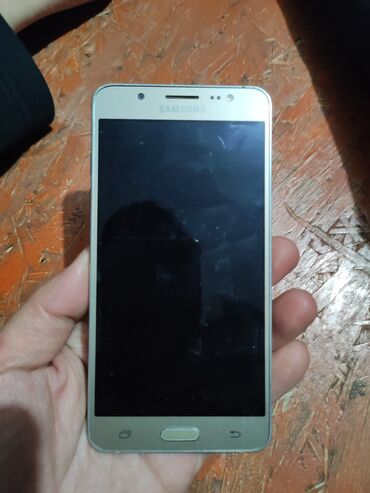 j5 2015: Samsung Galaxy J5 2016, Б/у, цвет - Золотой, 2 SIM