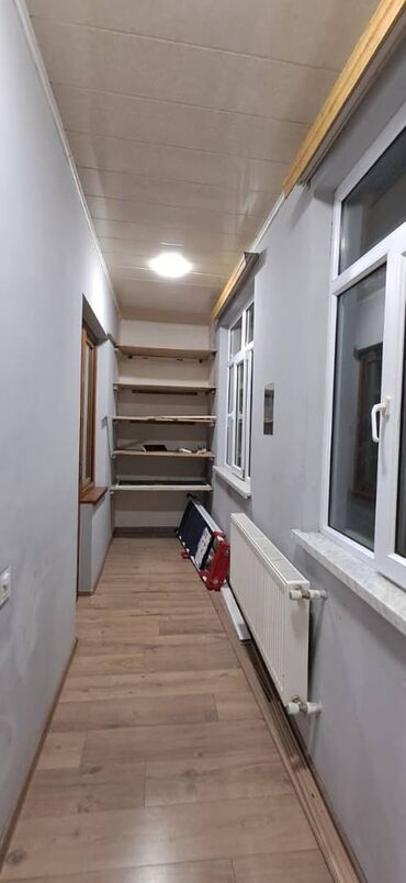 Uzunmüddətli kirayə mənzillər: Zabrat 1 qəs. N.Nərimanov 23. Ayxan market yaxınlığındakı 9 mərtəbəli — 7