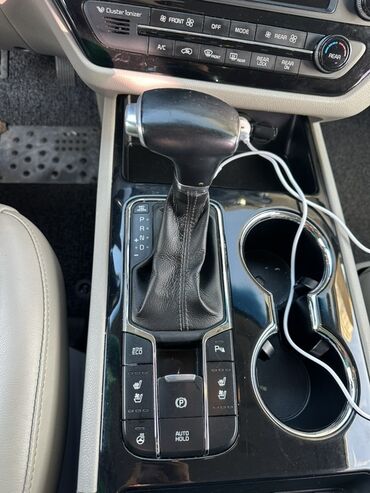 Kia: Kia Carnival: 2018 г., 2.2 л, Автомат, Дизель, Минивэн — 10