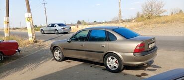 Opel: Opel Vectra: 2 l | 1996 il Sedan — 6