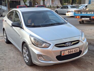 солярис 2014: Hyundai Solaris: 2013 г., 1.6 л, Автомат, Бензин, Седан