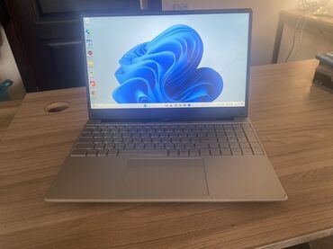8 ядерные ноутбуки: Ноутбук, 8 ГБ ОЗУ, Intel Core i5, 15.6 ", Б/у, Для несложных задач, память NVMe SSD