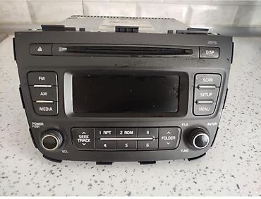 Avtomobil maqnitofonu – orijinal OEM başlıq (CD/MP3) Xüsusiyyətlər: -