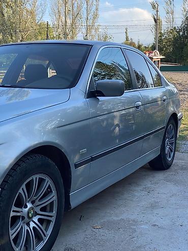 570 2015: BMW 5 series: 1996 г., 2.5 л, Механика, Бензин, Седан — 3