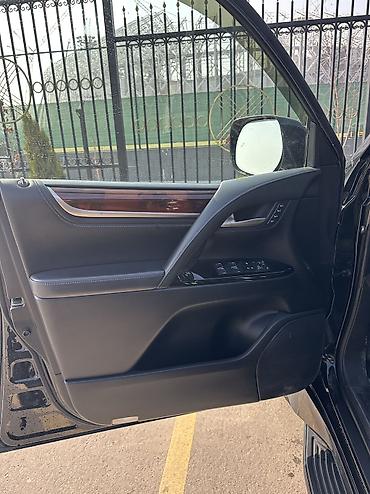 Lexus: Lexus LX: 2019 г., 5.7 л, Автомат, Газ, Внедорожник — 7