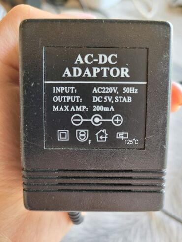 noutbuk adapteri: Адаптер 12 Вт, Б/у