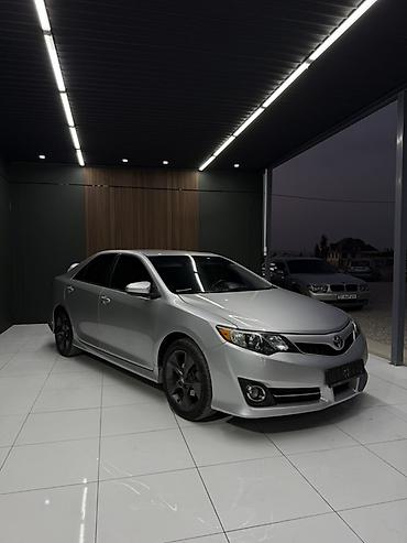 маленький машинка: Toyota Camry: 2012 г., 2.5 л, Автомат, Бензин, Седан — 4