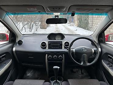 Toyota: Toyota ist: 2002 г., 1.5 л, Автомат, Бензин, Хэтчбэк — 7