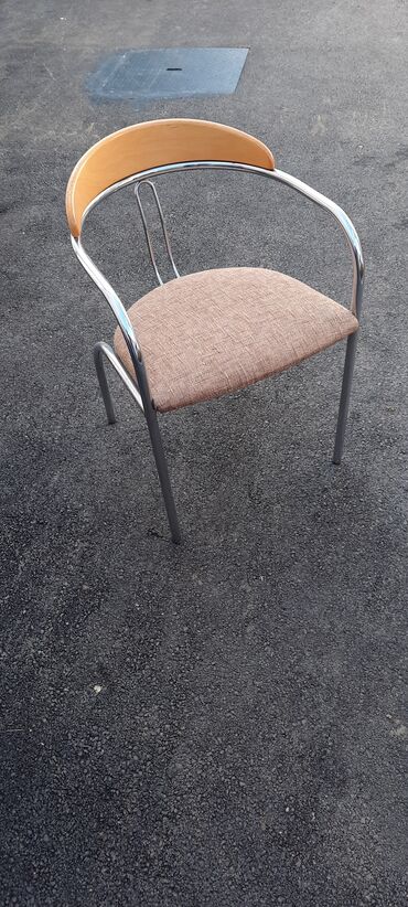 prodaja bastenskih stolova i stolica: Upotrebljenо