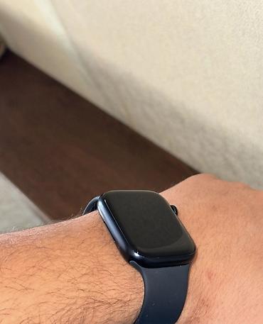Apple Watch 8 seria 45mm
состояние отличное 
акб 95%