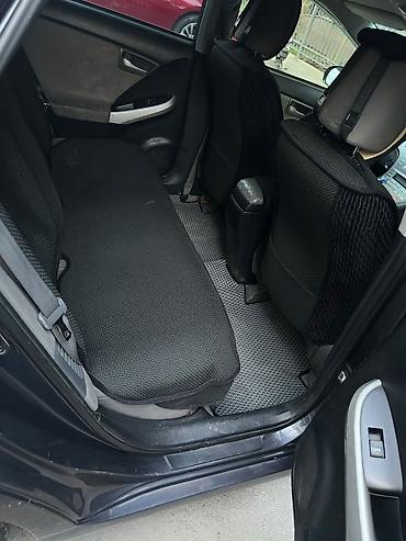 es гибрид: Toyota Prius: 2014 г., 1.8 л, Вариатор, Гибрид, Лифтбек — 4