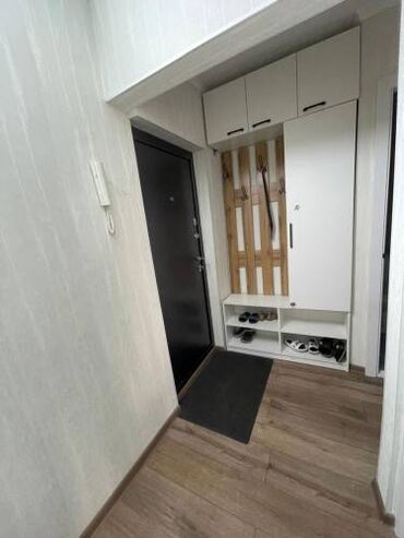 3 комнатная квартира 104 серии бишкек: 2 комнаты, 44 м², 104 серия