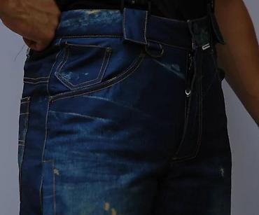 Farmerke: Muške farmerke tamnoplave boje sa ravnim nogavicama, idealne za — 6