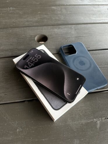 телефону айфон: IPhone 15 Pro Max, Б/у, 512 ГБ, Black Titanium, Коробка, 94 %
