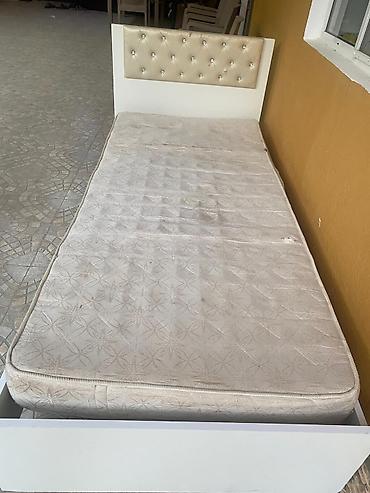 2 m: Çarpayı 60 manat. 
Ölçü:Uzunluq 2 m eni 95 sm.
Qobu.(8813)
N.LALƏ — 1