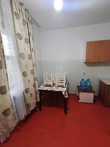 3 к: 1 комната, 37 м², Индивидуалка, 1 этаж, Старый ремонт — 4