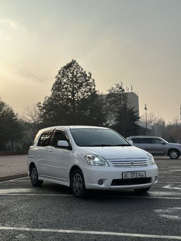 Toyota: Toyota Raum: 2003 г., 1.5 л, Автомат, Бензин, Седан