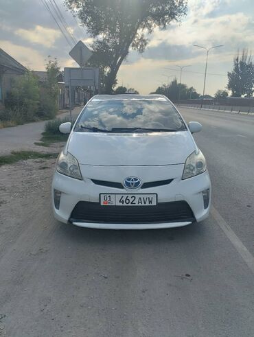 внедорожные шины: Toyota Prius: 2013 г., Автомат, Гибрид, Хетчбек
