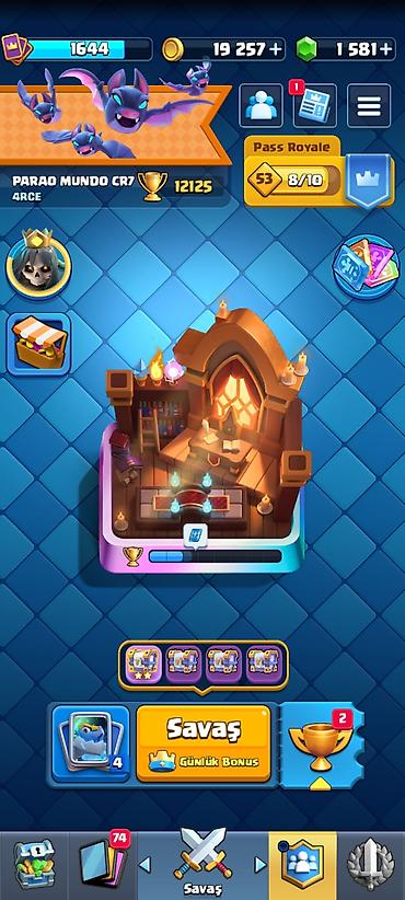 Clash Royale hesabı – geniş emosiya kolleksiyası və resurslarla -
