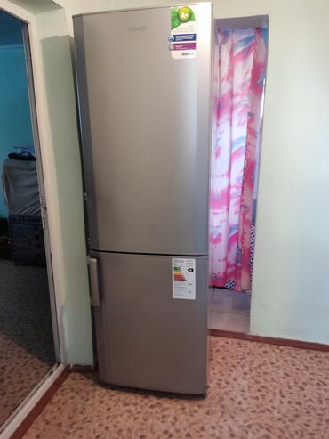 крепления кондиционера: Холодильник Beko, Б/у, Двухкамерный, No frost, 70 * 180 * 50