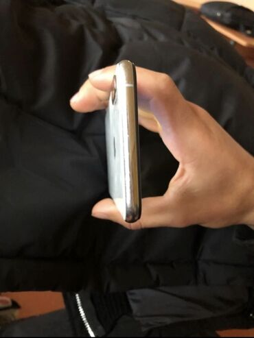 Apple iPhone: IPhone Xs Max, 256 GB, Matte Silver, Simsiz şarj — 7