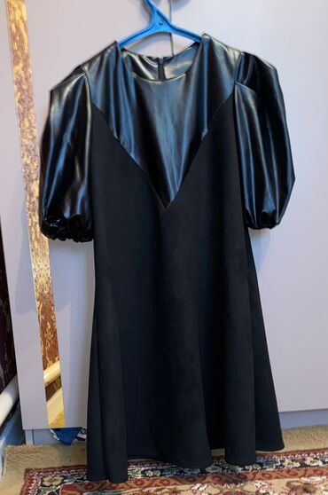 Вечерние платья: Вечернее платье, Короткая модель, С рукавами, Стразы, 2XL (EU 44)