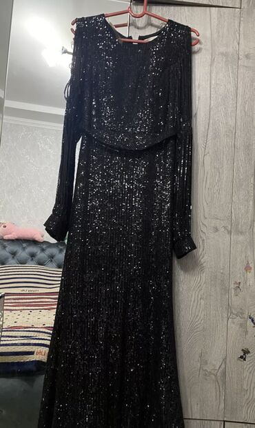 черное платье размер 38: Вечернее платье, А-силуэт, Длинная модель, С рукавами, С пайетками, M (EU 38)