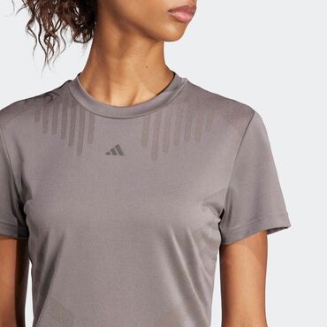 Majice kratkih rukava: Adidas HIT Airchill Training Tee Vel. S NOVO IT7431 — 2