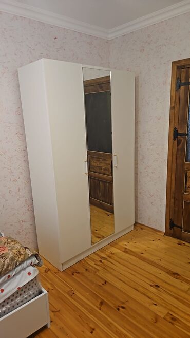 Dolablar: Yeni, Açılan, 3 qapılı Düz dolab, Qarderob, paltar dolabı, Türkiyə lalafo.az -da Dolablar: Yeni, Açılan, 3 qapılı Düz dolab, Qarderob, paltar dolabı, Türkiyə