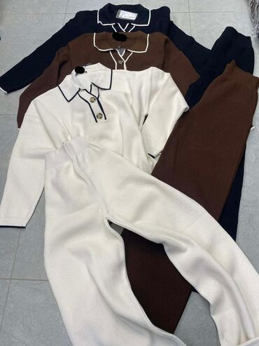 Kompleti: Twin set 🌸
Vel : ( univerzalna ) 🔝
Cena : 3500 din 🔥 na lalafo.rs — 2 Kompleti: Twin set 🌸
Vel : ( univerzalna ) 🔝
Cena : 3500 din 🔥 — 2