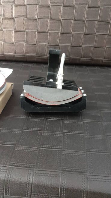 Pres aparatları: Səliqəli istifadə olunub. Fincanlara idman papaqlarına t-shirtlərə — 16