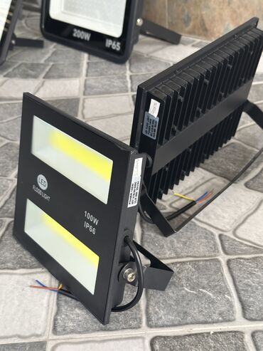 Projektorlar: Suya və toza qarşı tam qorumalı olan (İP) projektorların topdan və — 8