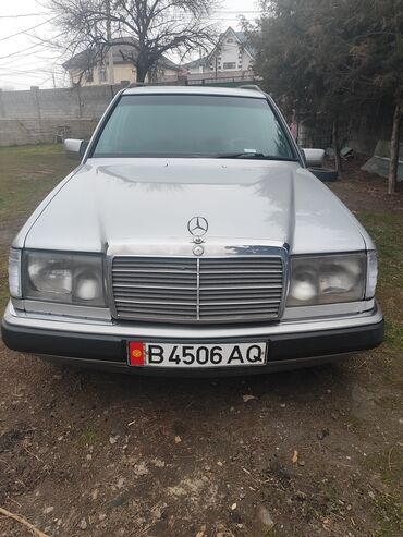 Mercedes-Benz: Mercedes-Benz 220: 1992 г., 2.2 л, Механика, Бензин, Универсал — 2