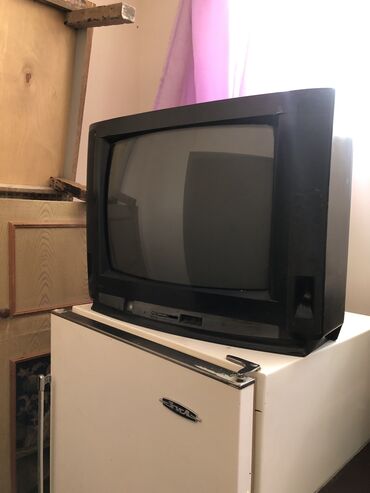 приставка к телевизору: Телевизор в рабочем состоянии к нему прилагаетсЯ рессивер