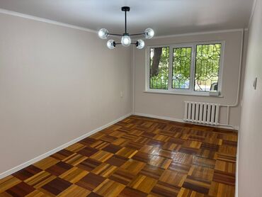 продаю квартира 1 комната: 5 жана андан көп, 89 кв. м, Жеке план, 1 кабат, Косметикалык ремонт