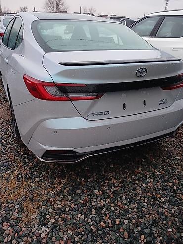 Toyota: Toyota Crown: 2025 г., Седан — 5