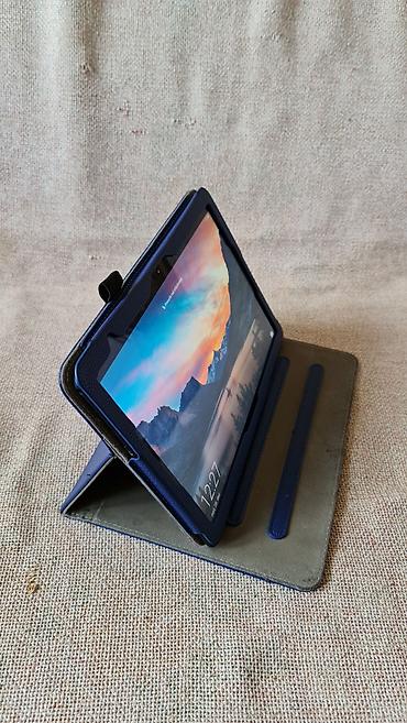 Tableti: Huawei MediaPad T5 10 sa folio futrolom - Ekran: Full HD — 12